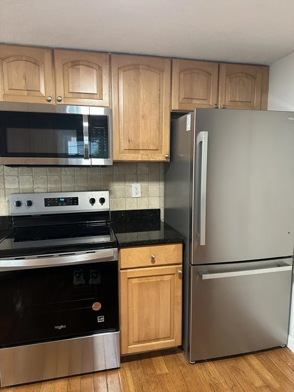 2 bed, 1 bath apartment for rent at 251 Neponset St Unit 3, Canton — photo 3 of 16