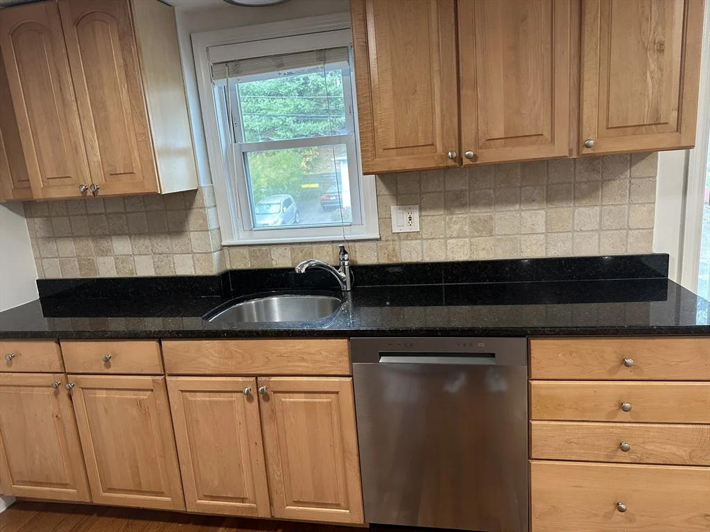 2 bed, 1 bath apartment for rent at 251 Neponset St Unit 3, Canton — photo 11 of 16