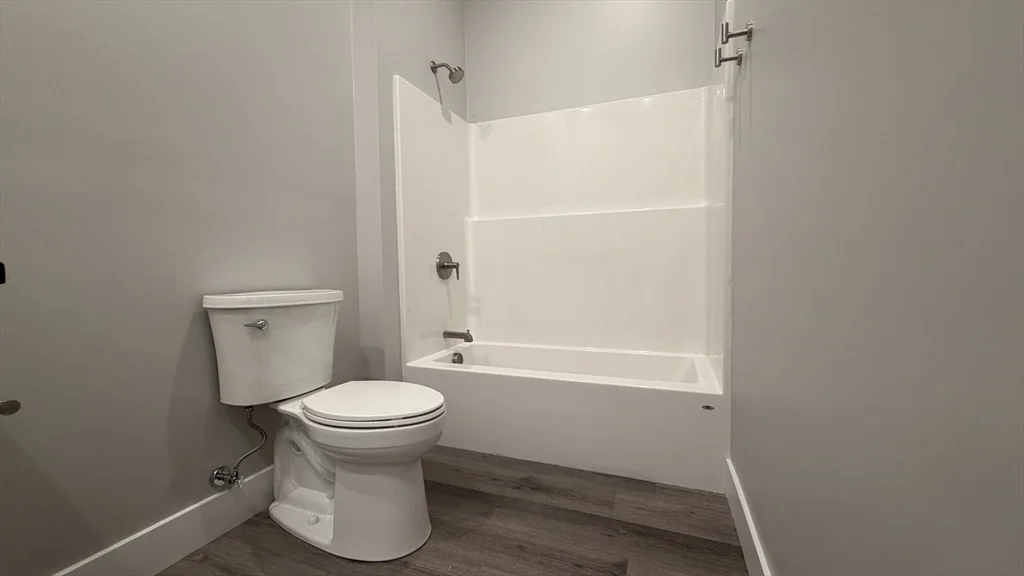 2 bed, 1 bath apartment for rent at 251 Sladen St Unit 000, Dracut — photo 21 of 30