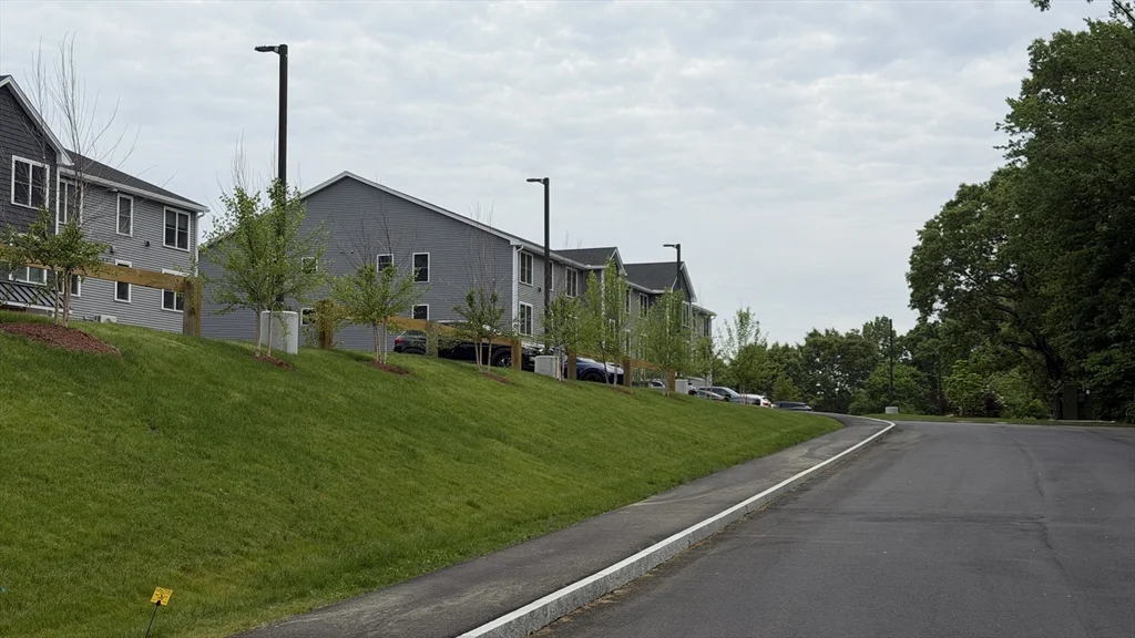 2 bed, 1 bath apartment for rent at 251 Sladen St Unit 000, Dracut — photo 25 of 30