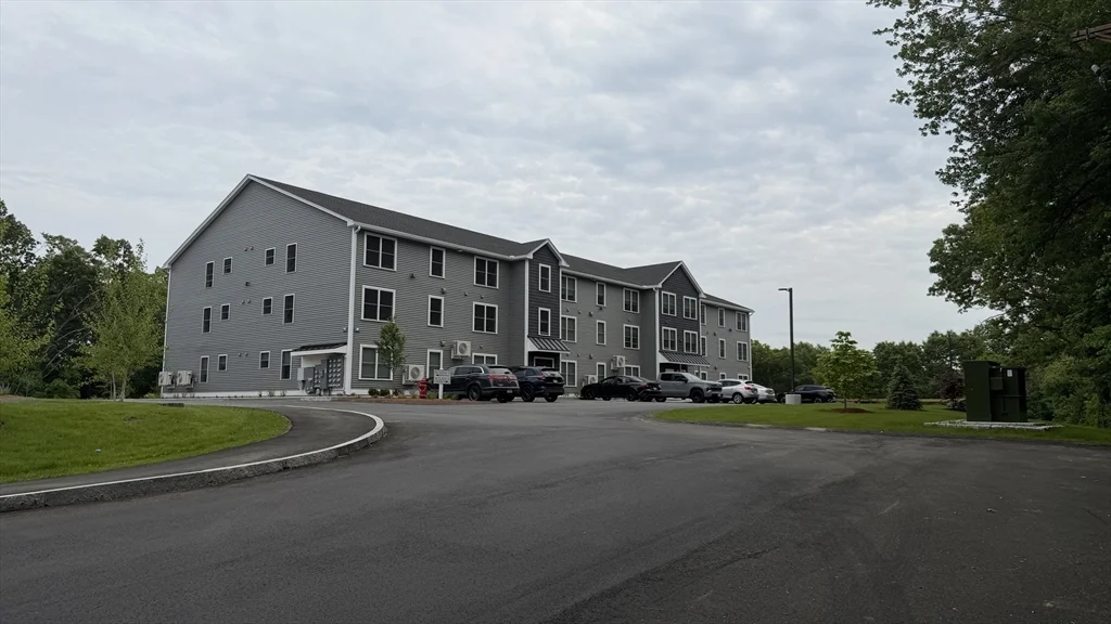 2 bed, 1 bath apartment for rent at 251 Sladen St Unit 000, Dracut — photo 26 of 30