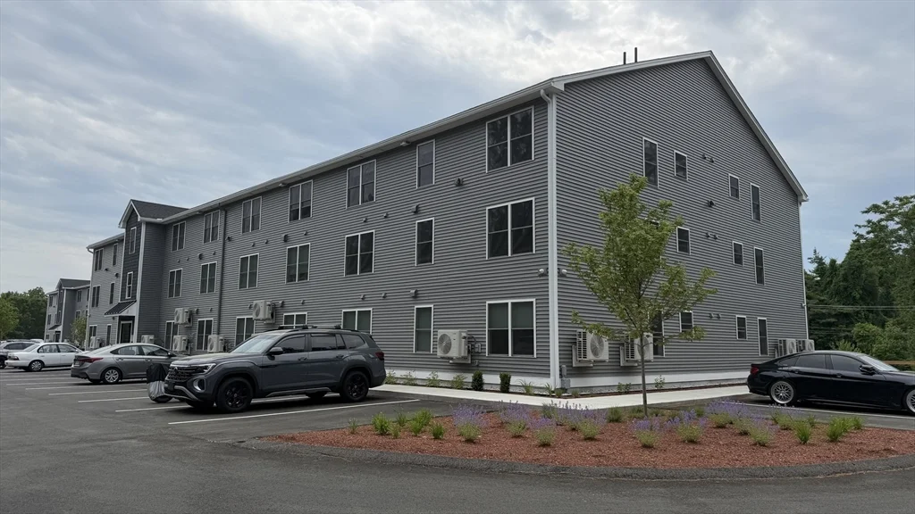 2 bed, 1 bath apartment for rent at 251 Sladen St Unit 000, Dracut — photo 29 of 30