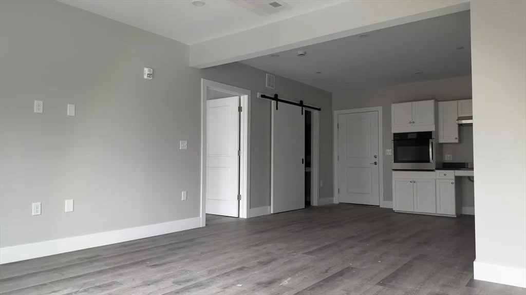 1 bed, 1 bath apartment for rent at 251 Sladen St Unit 105, Dracut — photo 5 of 22