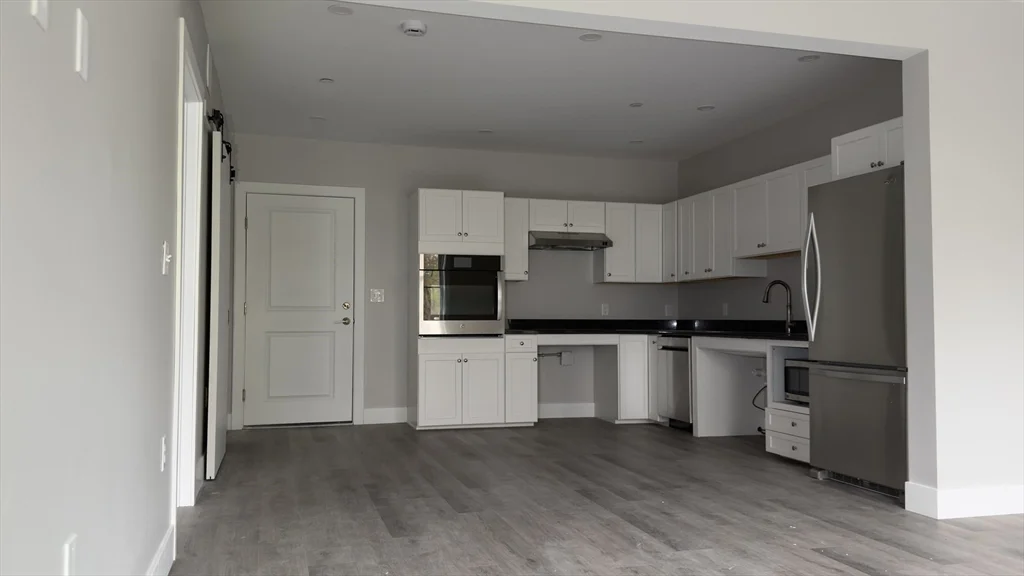 1 bed, 1 bath apartment for rent at 251 Sladen St Unit 105, Dracut — photo 6 of 22