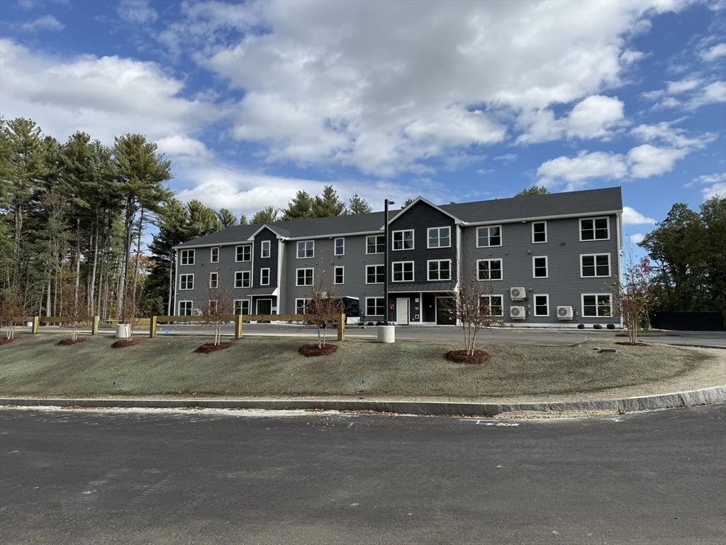 1 bed, 1 bath apartment for rent at 251 Sladen St Unit 105, Dracut — photo 18 of 22