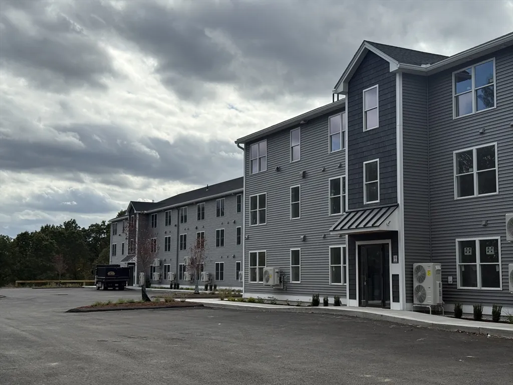 2 bed, 1 bath apartment for rent at 251 Sladen St Unit 107, Dracut — photo 35 of 37