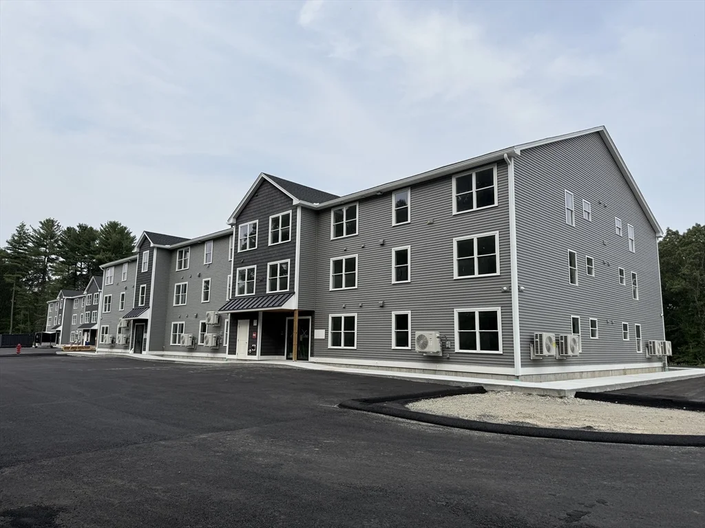 2 bed, 1 bath apartment for rent at 251 Sladen St Unit 204, Dracut — photo 25 of 42