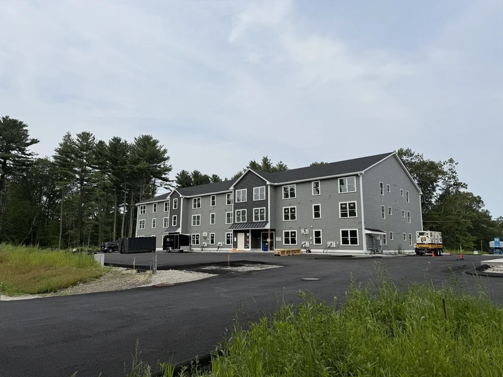 2 bed, 1 bath apartment for rent at 251 Sladen St Unit 204, Dracut — photo 23 of 42