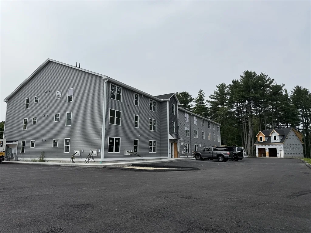 2 bed, 1 bath apartment for rent at 251 Sladen St Unit 204, Dracut — photo 27 of 42