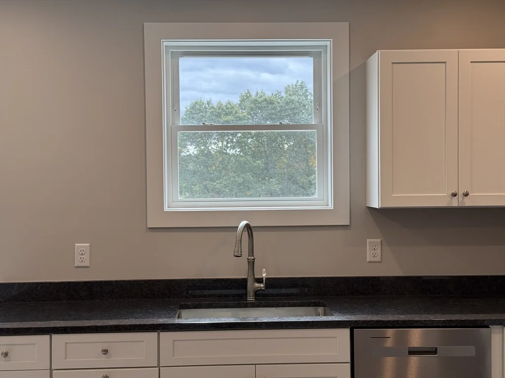 2 bed, 1 bath apartment for rent at 251 Sladen St Unit 207, Dracut — photo 6 of 35