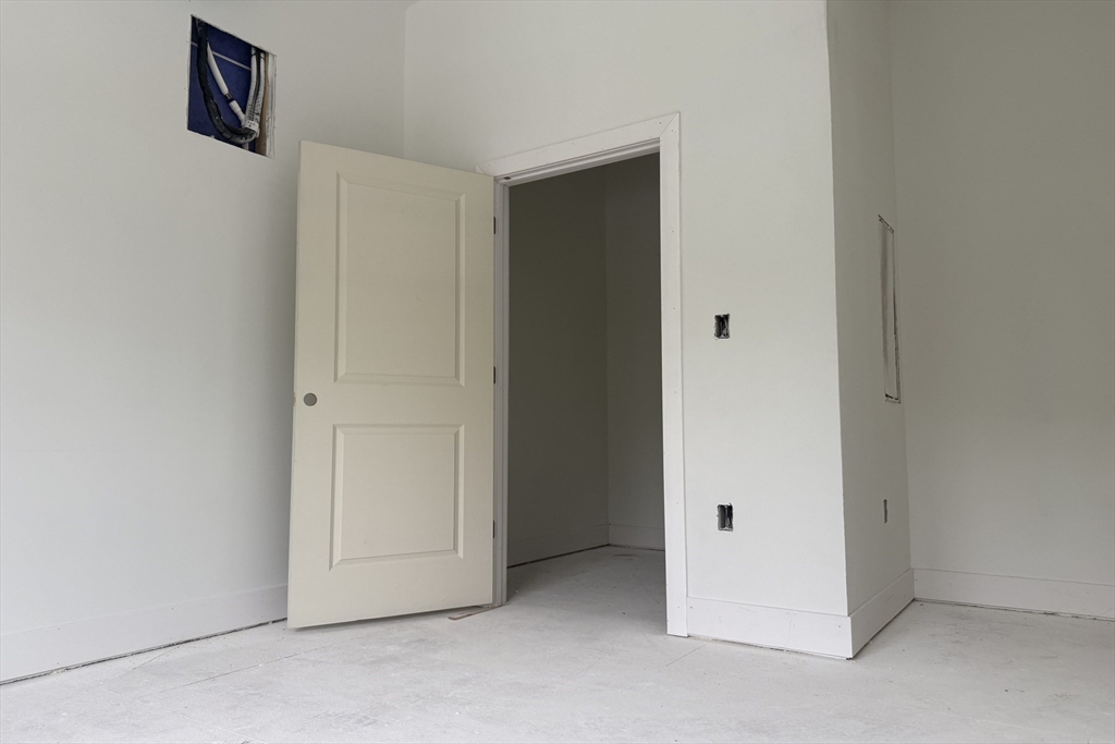 1 bed, 1 bath apartment for rent at 251 Sladen St Unit 303, Dracut — photo 8 of 27