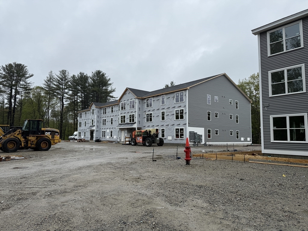 1 bed, 1 bath apartment for rent at 251 Sladen St Unit 303, Dracut — photo 13 of 27