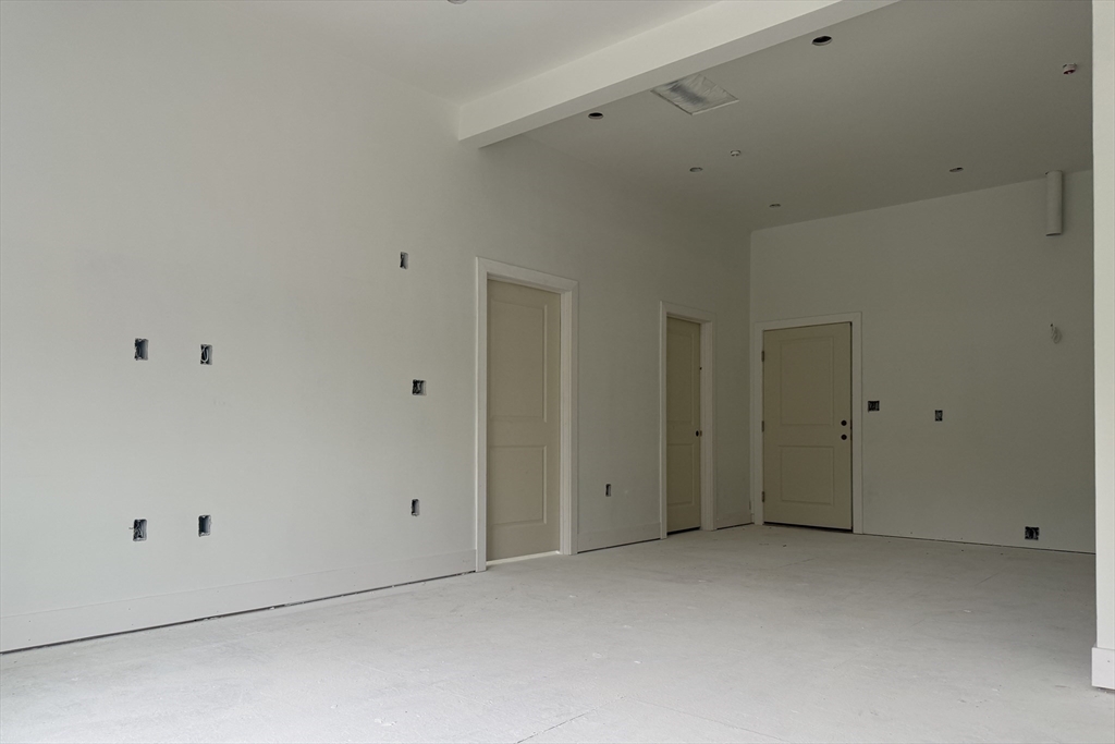 1 bed, 1 bath apartment for rent at 251 Sladen St Unit 303, Dracut — photo 5 of 27