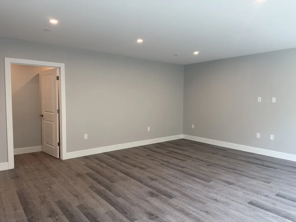 2 bed, 1 bath apartment for rent at 251 Sladen St Unit 304, Dracut — photo 13 of 39