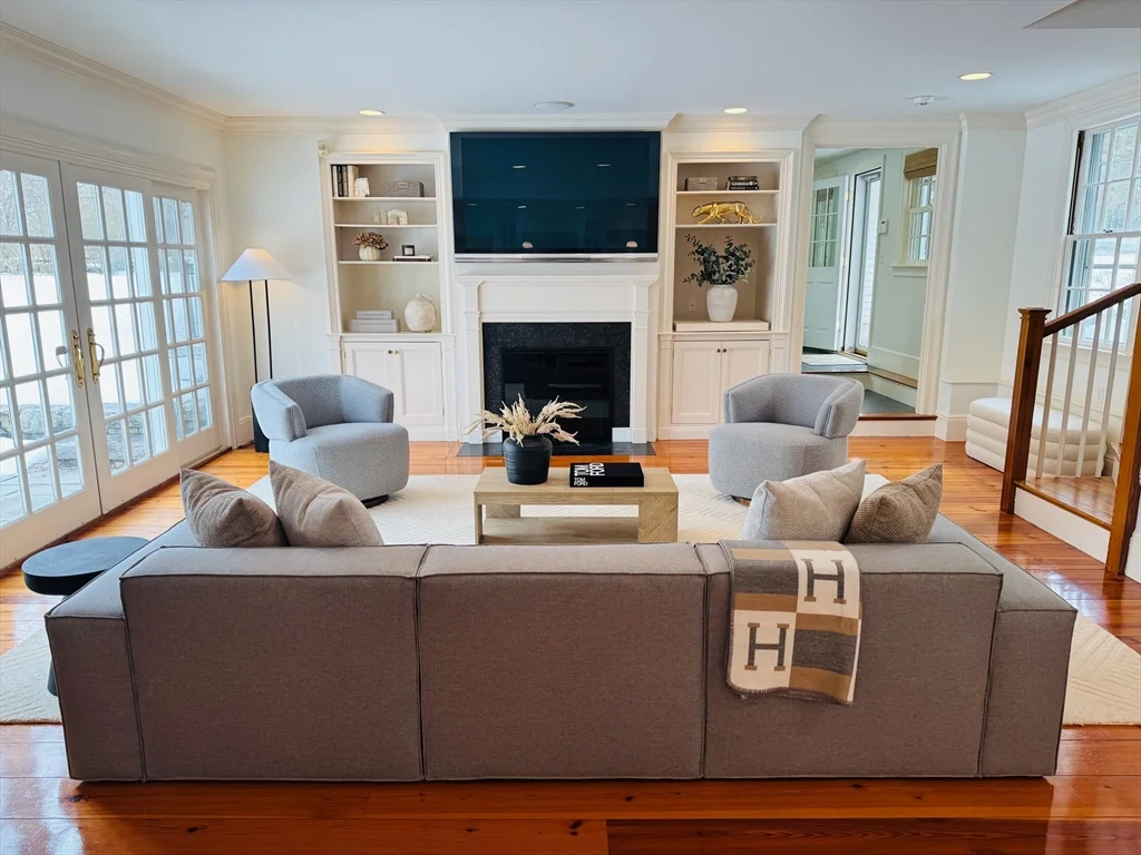 5 bed, 4+ bath apartment for rent at 251A Old Billerica Rd, Bedford — photo 8 of 35