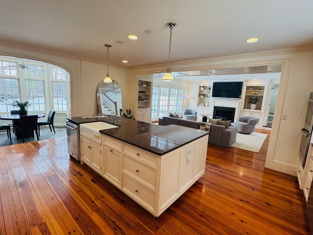 5 bed, 4+ bath apartment for rent at 251A Old Billerica Rd, Bedford — photo 4 of 35