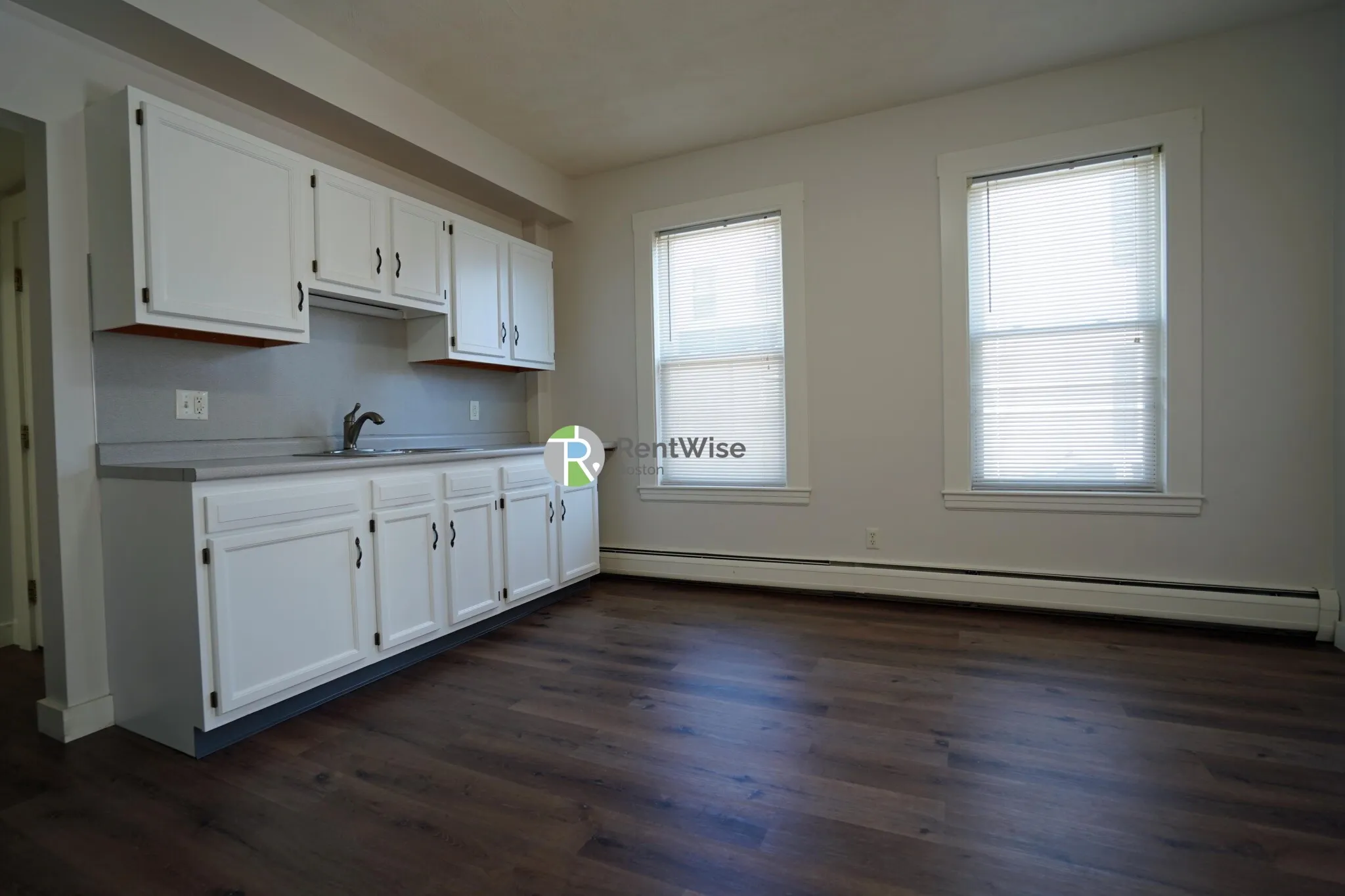 Studio bed, 1 bath apartment for rent at 252 Ash St Unit 2, South Side — photo 6 of 18