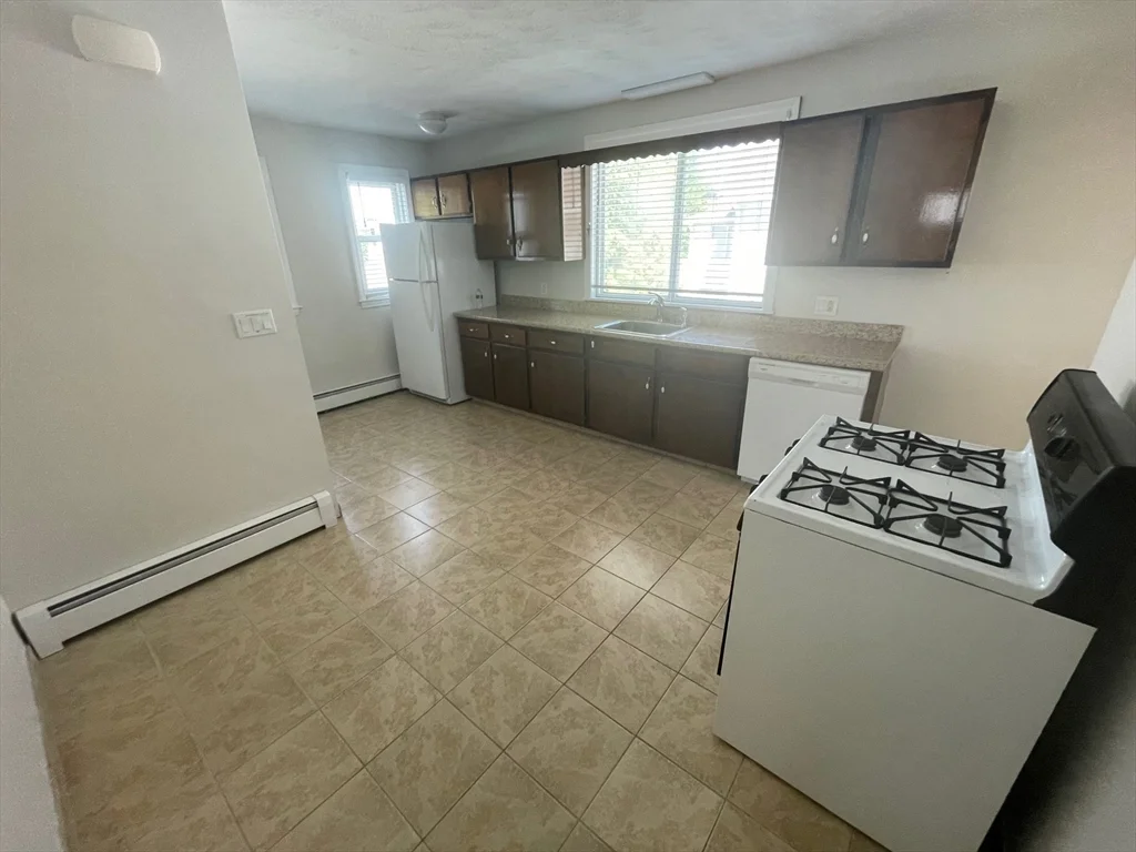 2 bed, 1 bath apartment for rent at 252 Brown St Unit 252, Waltham — photo 12 of 19