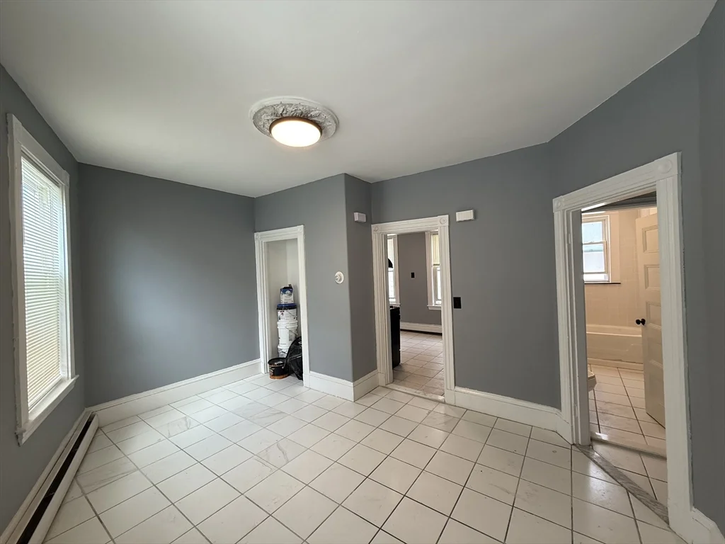 4 bed, 1 bath apartment for rent at 252 E Cottage Unit 3, Dorchester — photo 15 of 29