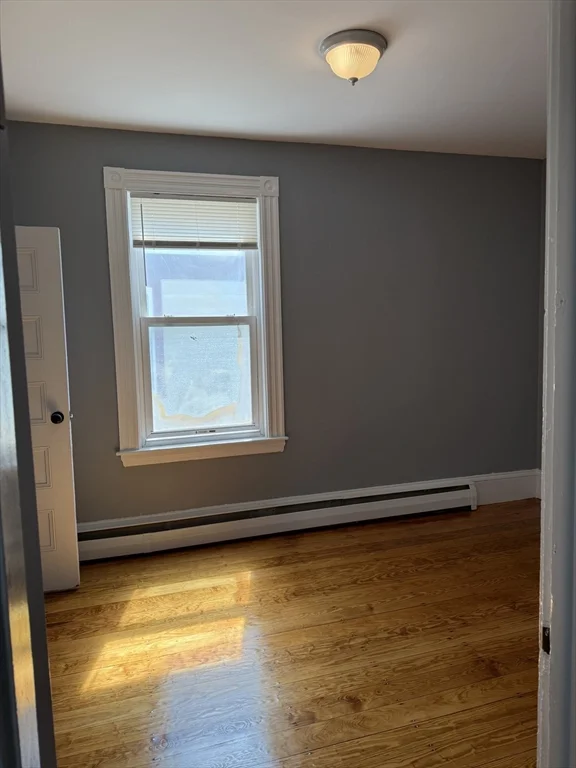 4 bed, 1 bath apartment for rent at 252 East Cottage St Unit 3, Dorchester — photo 5 of 29