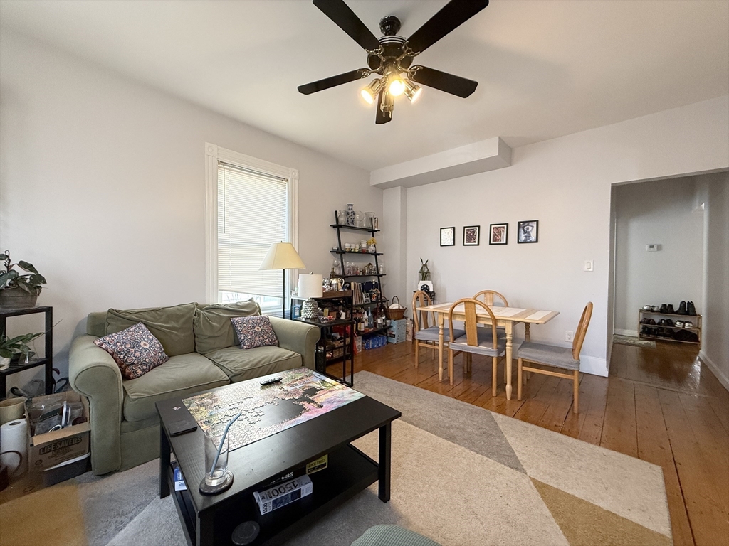 3 bed, 1 bath apartment for rent at 252 Elm St Unit 2, Wellington-Harrington — photo 3 of 11