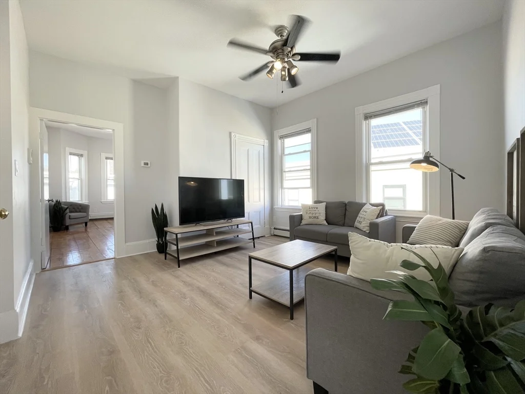 3 bed, 2 bath apartment for rent at 252 Elm St Unit 3, Cambridge — photo 2 of 16