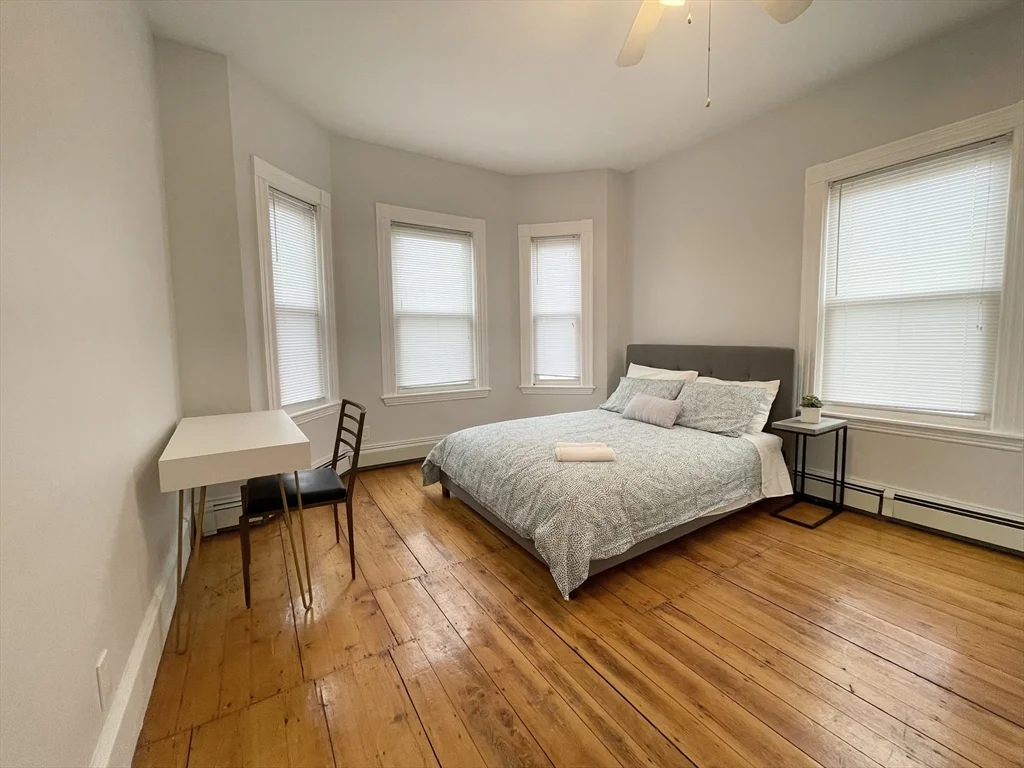 3 bed, 2 bath apartment for rent at 252 Elm St Unit 3, Cambridge — photo 4 of 16