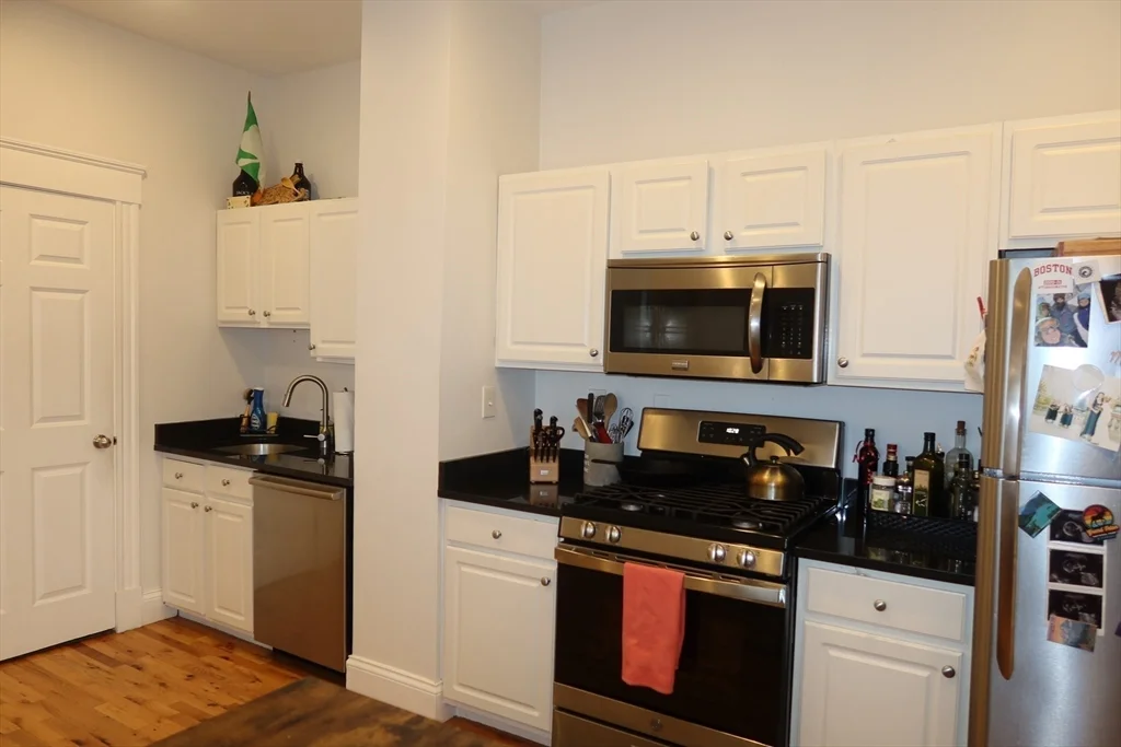 2 bed, 1 bath apartment for rent at 252 W 3rd Unit 1, South Boston — photo 7 of 19