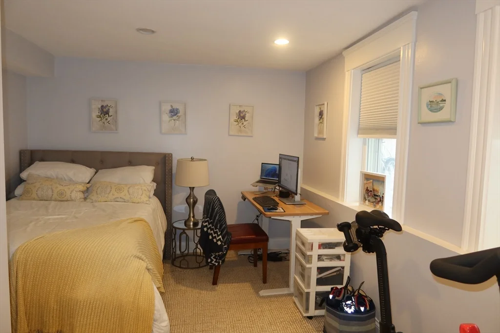2 bed, 1 bath apartment for rent at 252 W 3rd Unit 1, South Boston — photo 14 of 19