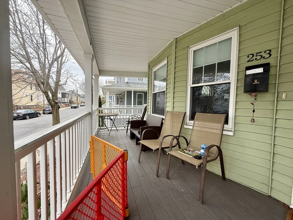 2 bed, 1 bath apartment for rent at 253 Brown St Unit 1, Waltham — photo 15 of 17
