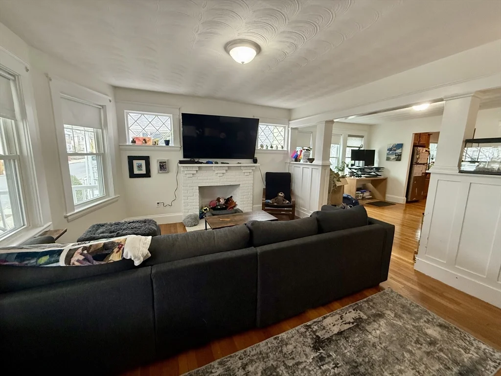 2 bed, 1 bath apartment for rent at 253 Brown St Unit 1, Waltham — photo 8 of 17