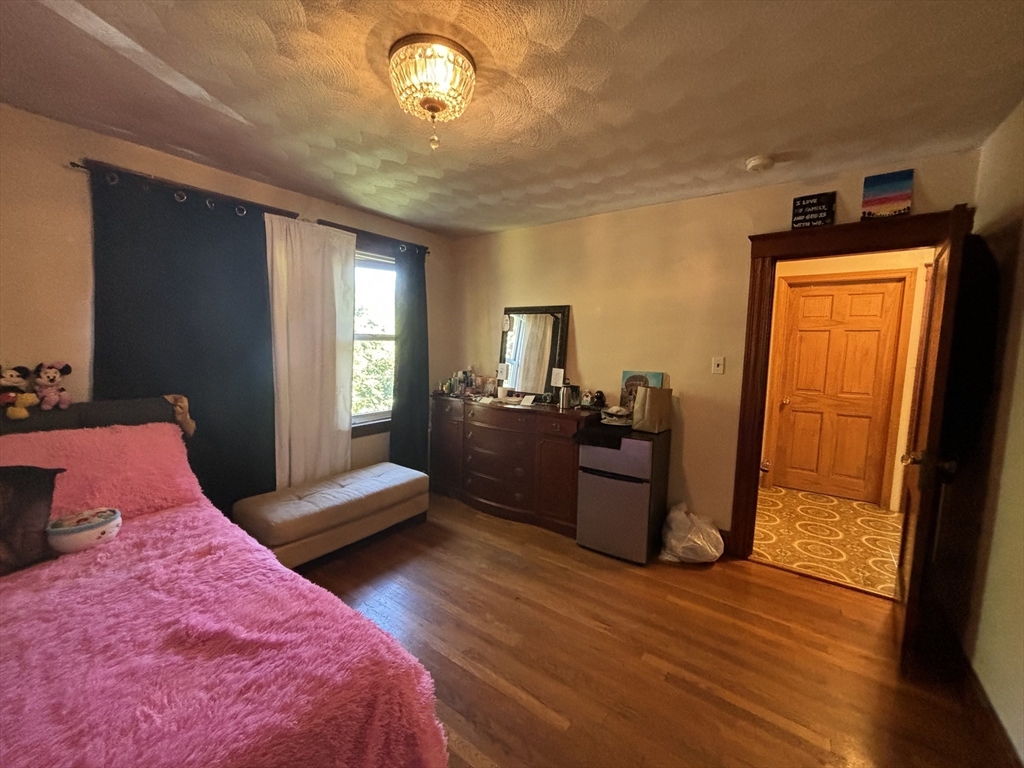 3 bed, 1 bath apartment for rent at 253 Fellsway W Unit 2, North Medford — photo 8 of 16
