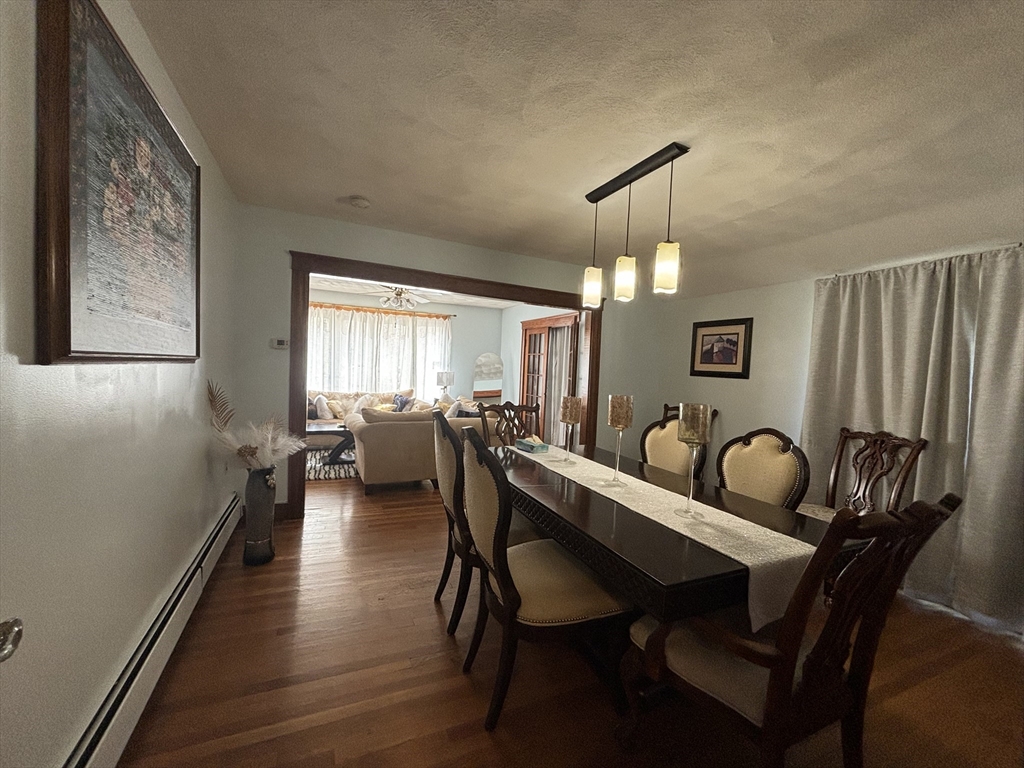3 bed, 1 bath apartment for rent at 253 Fellsway W Unit 2, North Medford — photo 4 of 16