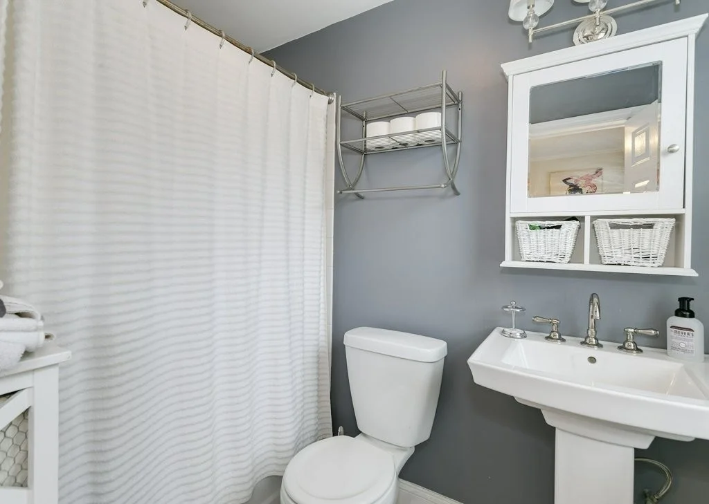 1 bed, 1 bath apartment for rent at 253 Gold St Unit 2, South Boston — photo 9 of 10
