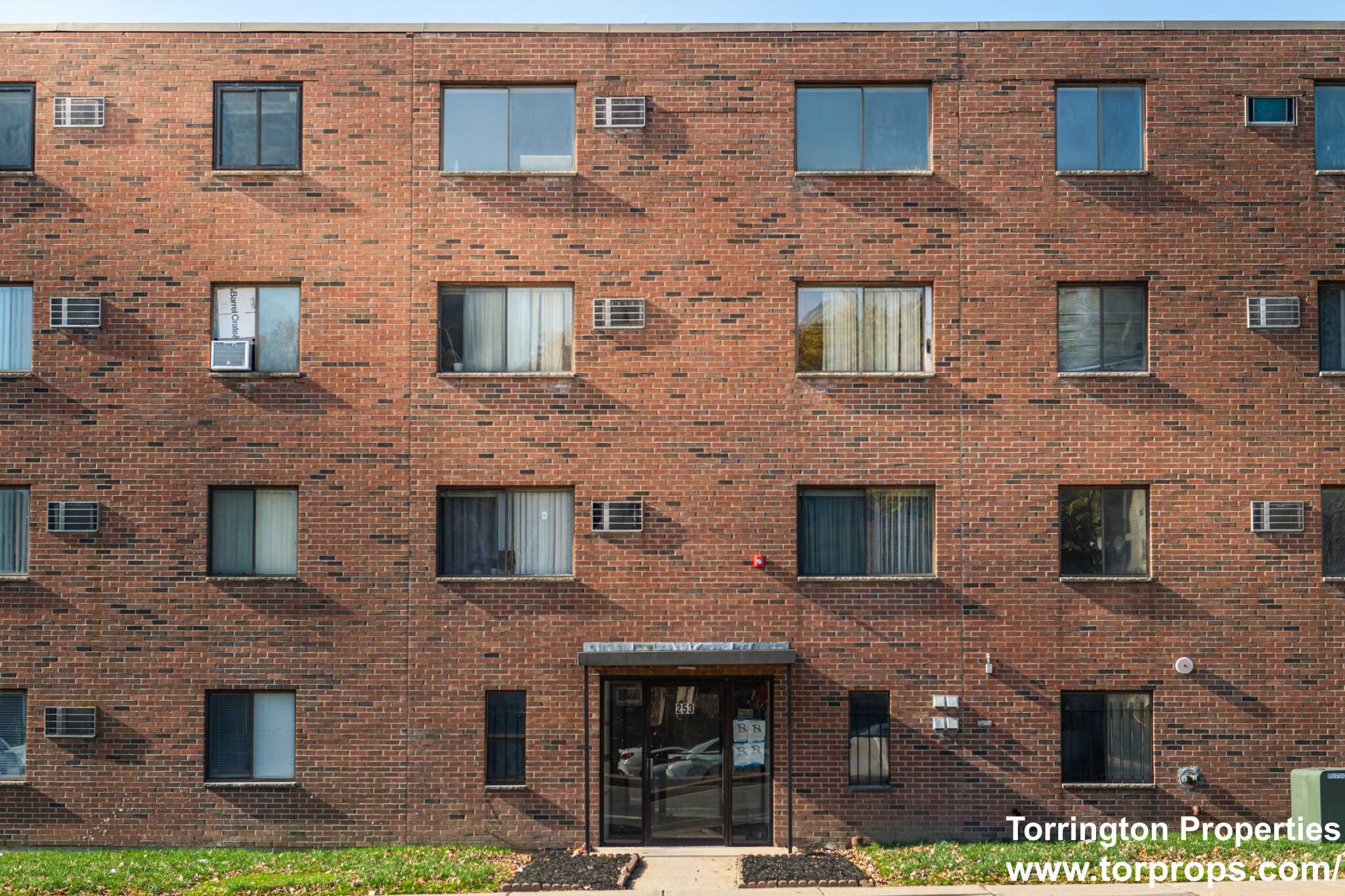 1 bed, 1 bath apartment for rent at 253 Hyde Park Ave Unit 33, Jamaica Plain — photo 17 of 20