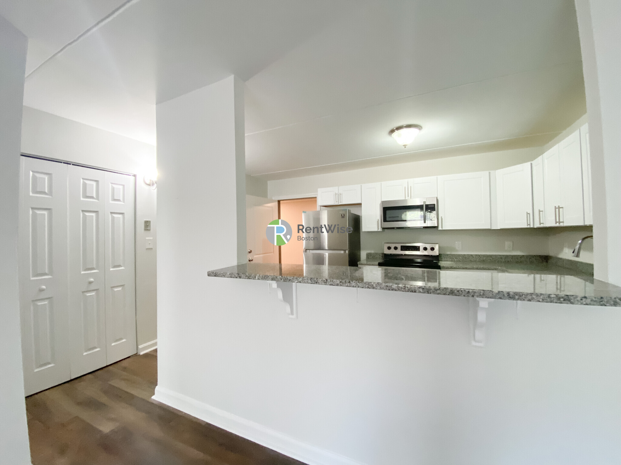 1 bed, 1 bath apartment for rent at 253 Hyde Park Ave Unit 33, Jamaica Plain — photo 5 of 20