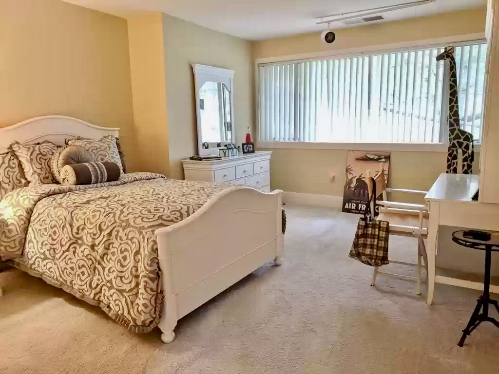 5 bed, 4+ bath apartment for rent at 253 Nahanton St, Newton Center — photo 6 of 16