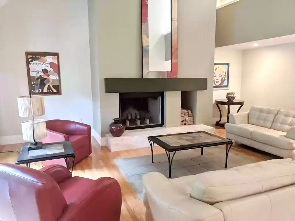 5 bed, 4.5 bath apartment for rent at 253 Nahanton St Unit 1, Oak Hill — photo 9 of 16