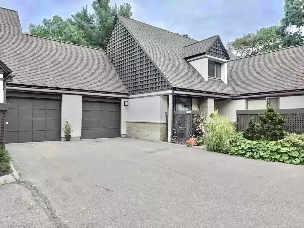 5 bed, 4.5 bath apartment for rent at 253 Nahanton St Unit 1, Oak Hill — photo 11 of 16