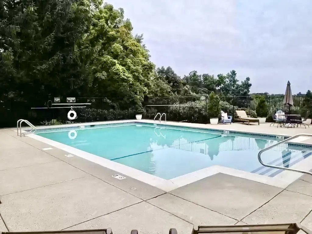 5 bed, 4.5 bath apartment for rent at 253 Nahanton St Unit 1, Oak Hill — photo 15 of 16