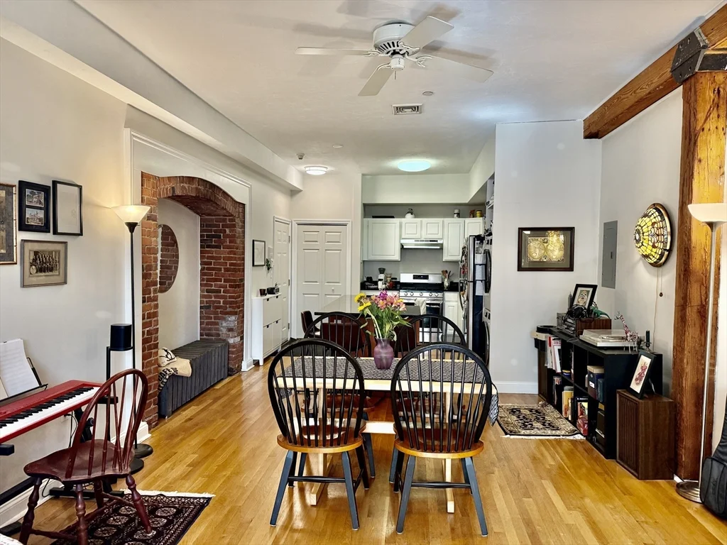 2 bed, 1 bath apartment for rent at 253 Norfolk St Unit 2-2, Inman Square — photo 2 of 20