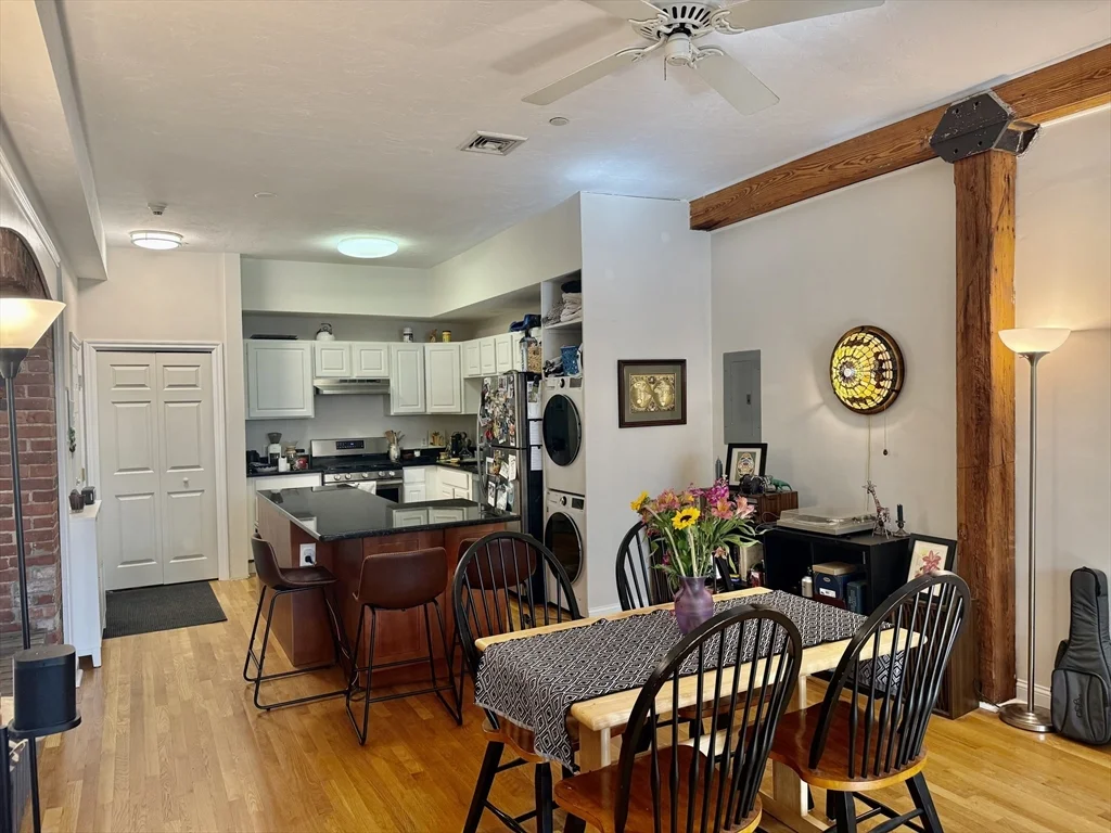 2 bed, 1 bath apartment for rent at 253 Norfolk St Unit 2-2, Inman Square — photo 4 of 20