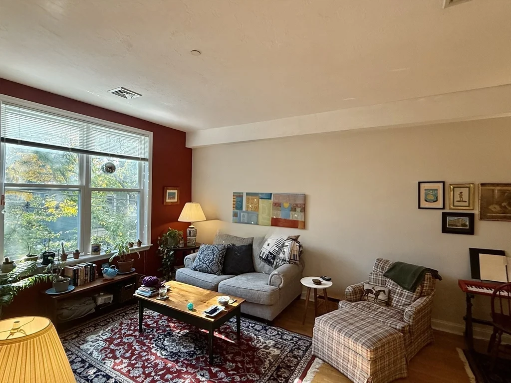 2 bed, 1 bath apartment for rent at 253 Norfolk St Unit 2-2, Inman Square — photo 8 of 20