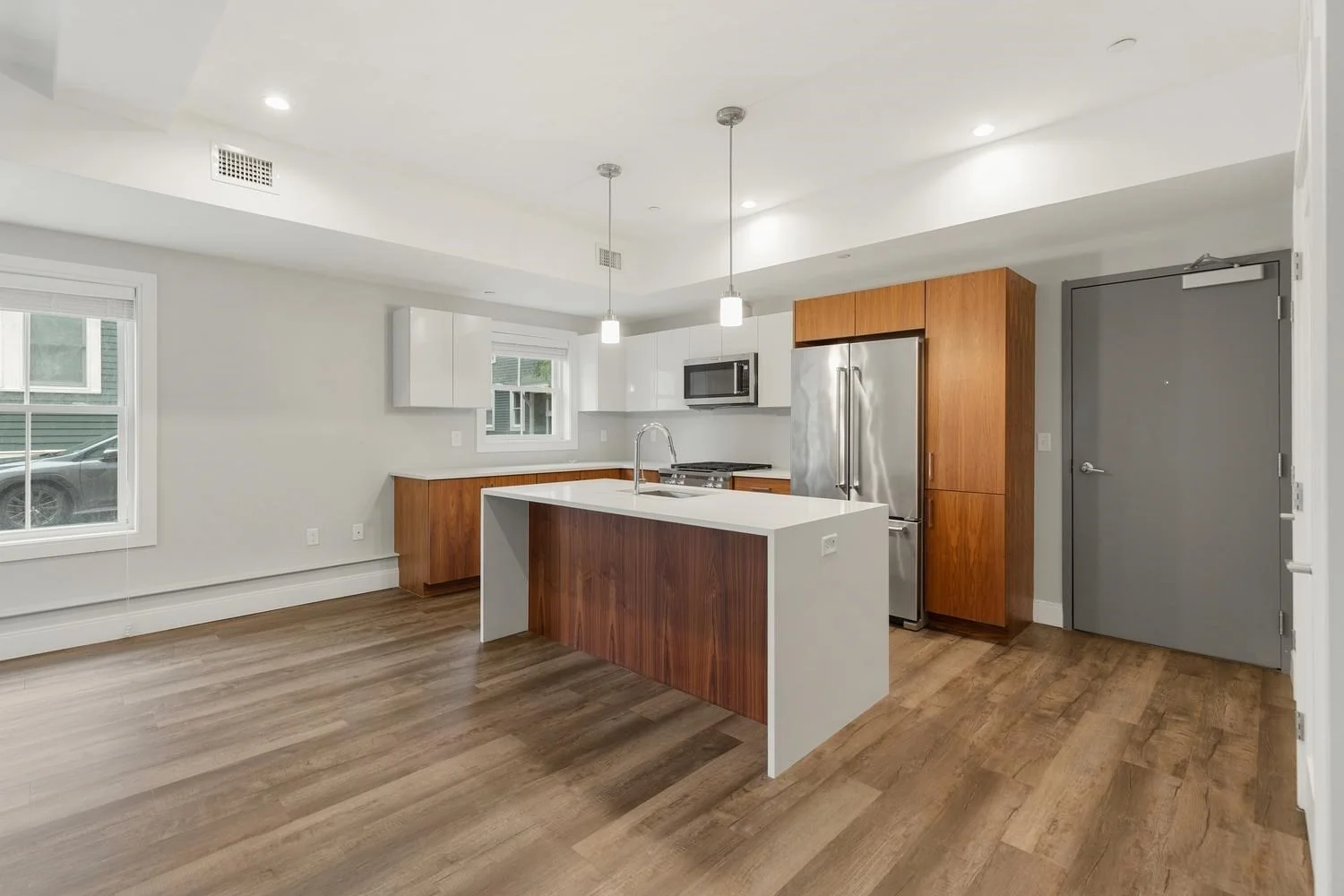 3 bed, 2 bath apartment for rent at 253 Walden Unit 259, Neighborhood Nine — photo 6 of 34