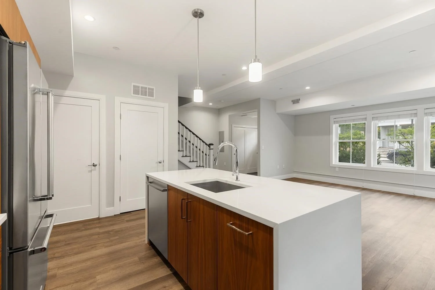 3 bed, 2 bath apartment for rent at 253 Walden Unit 259, Neighborhood Nine — photo 4 of 34