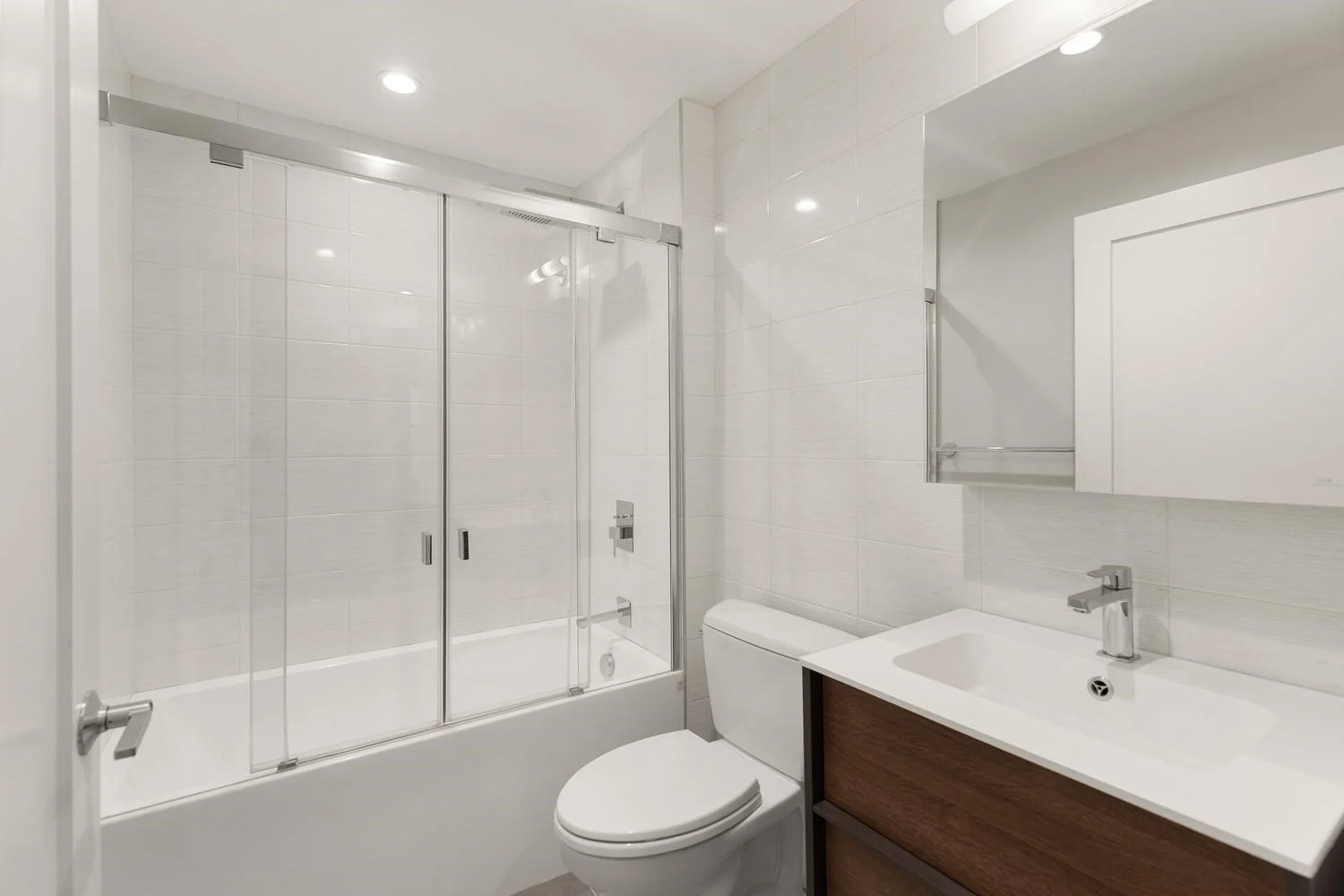 3 bed, 2 bath apartment for rent at 253 Walden Unit 259, Neighborhood Nine — photo 24 of 34