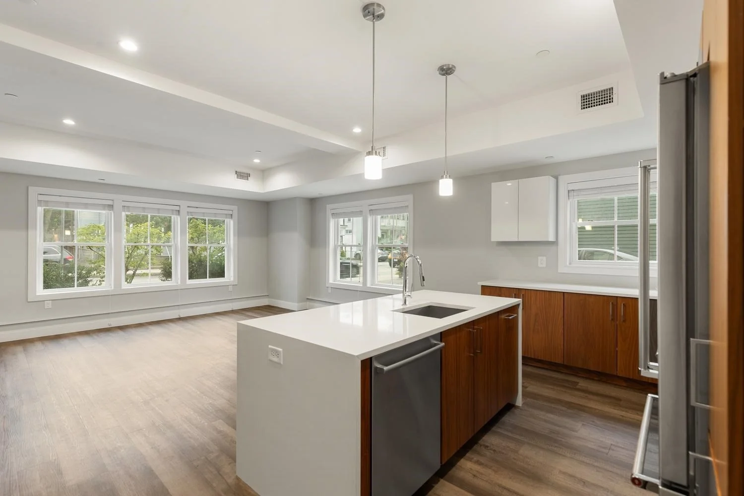3 bed, 2 bath apartment for rent at 253 Walden Unit 259, Neighborhood Nine — photo 3 of 34