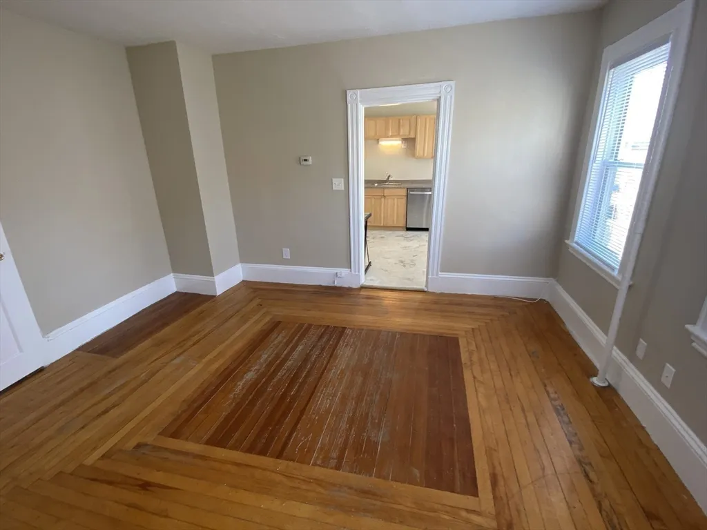 2 bed, 1 bath apartment for rent at 253 Whitwell Unit 2R, Quincy — photo 8 of 12