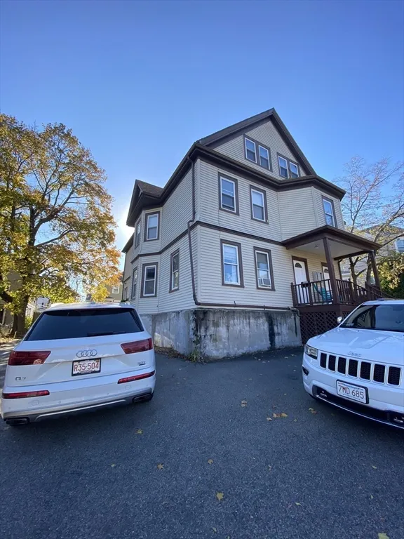 2 bed, 1 bath apartment for rent at 253 Whitwell Unit 2R, Quincy — photo 1 of 12