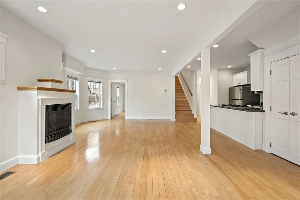 2 bed, 1 bath apartment for rent at 2536 Massachusetts Ave Unit U:2536, North Cambridge — photo 7 of 20